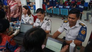 Petugas Lapas Kelas I Medan melakukan Cek Kesehatan Gratis dan Skrining Tuberkulosis (TB) bagi seluruh Pejabat Manajerial, Pegawai, serta Warga Binaan Pemasyarakatan (WBP), Kamis, 08 Oktober 2026.