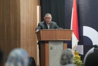 Foto : JAM-DATUN Kejaksaan RI, Prof. Dr. R. Narendra Jatna, memaparkan konsep Adhyaksa Chambers sebagai pusat penyelesaian sengketa negara berbasis Alternative Dispute Resolution (ADR) modern dan digital. dalam Focus Group Discussion (FGD) bertajuk Academic Engagement Pembentukan Adhyaksa Chambers Tahun 2026 di Universitas Sumatera Utara (USU), Medan, Rabu (14/10/2026). (BM-red).